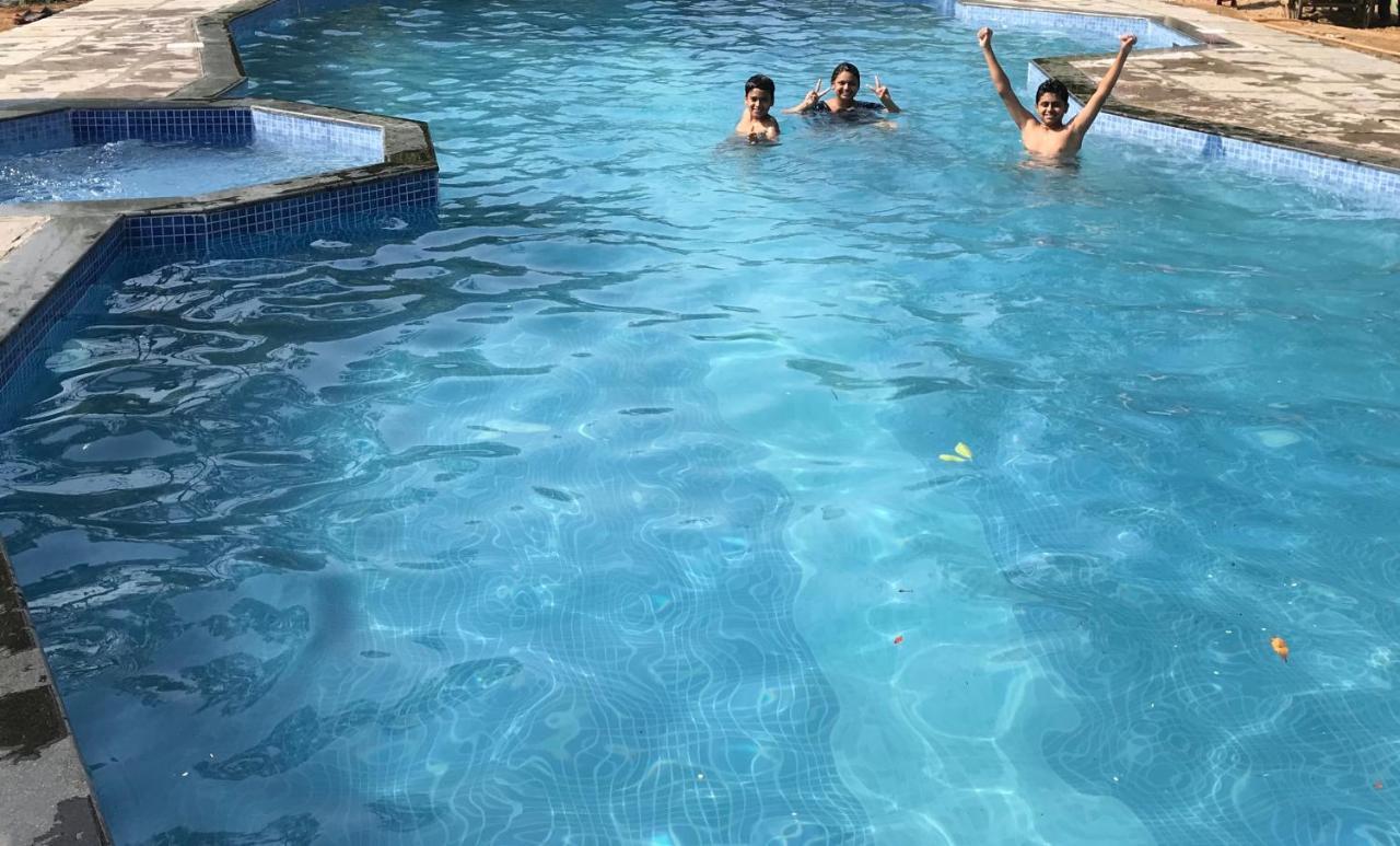 Baaz Jungle Resort Khawāsa Eksteriør bilde